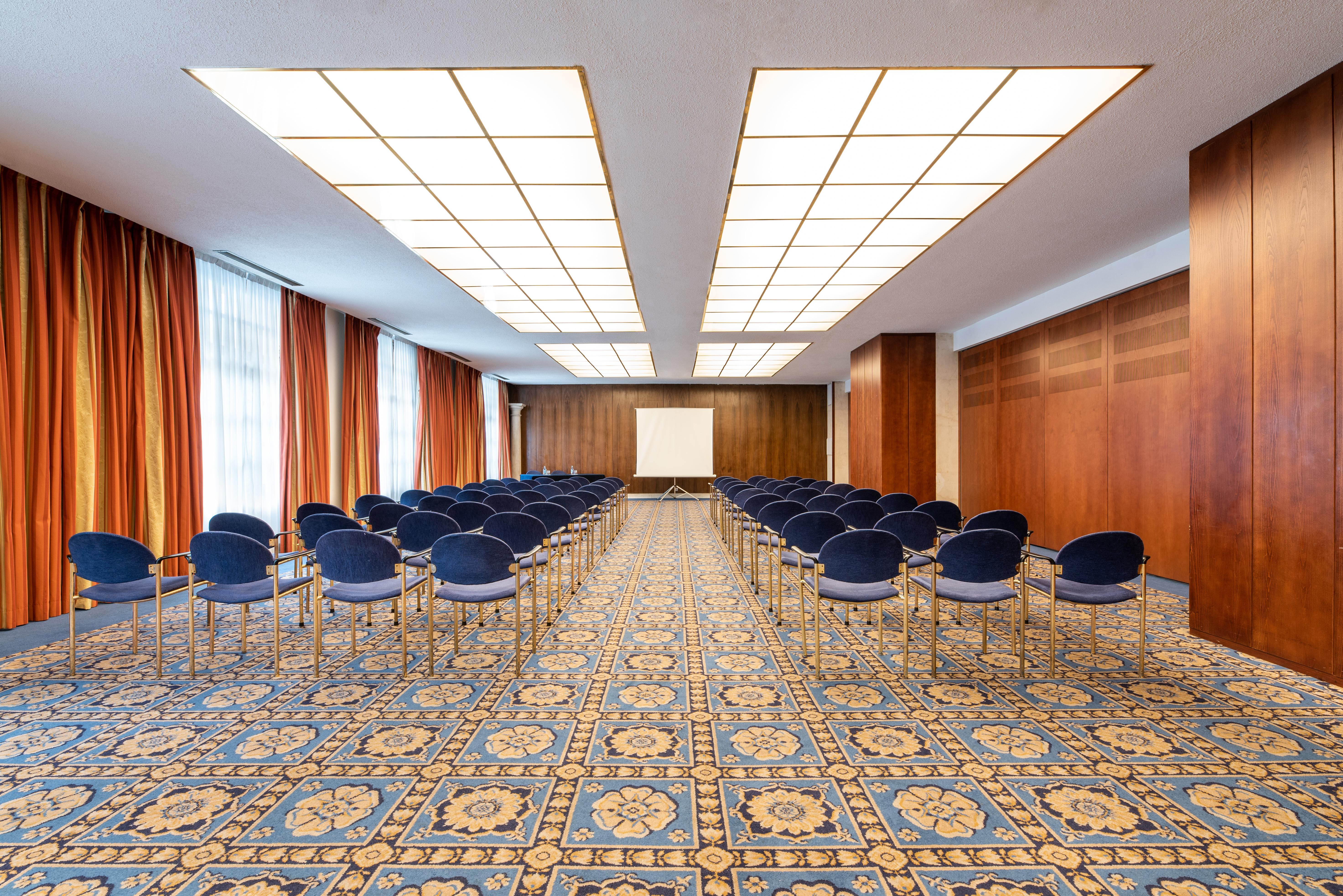 Eurostars Hotel De La Reconquista Oviédo Exterior foto The main conference room